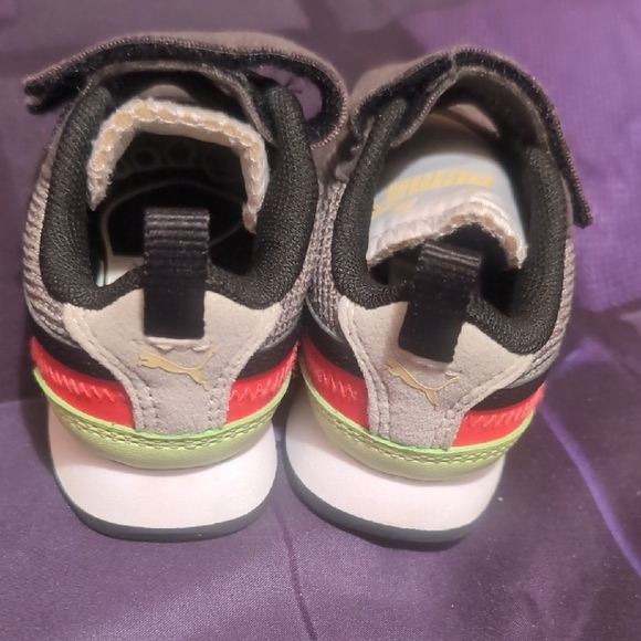 Puma Kids' Charcoal and Neon Sneakers - Picture 6 of 6